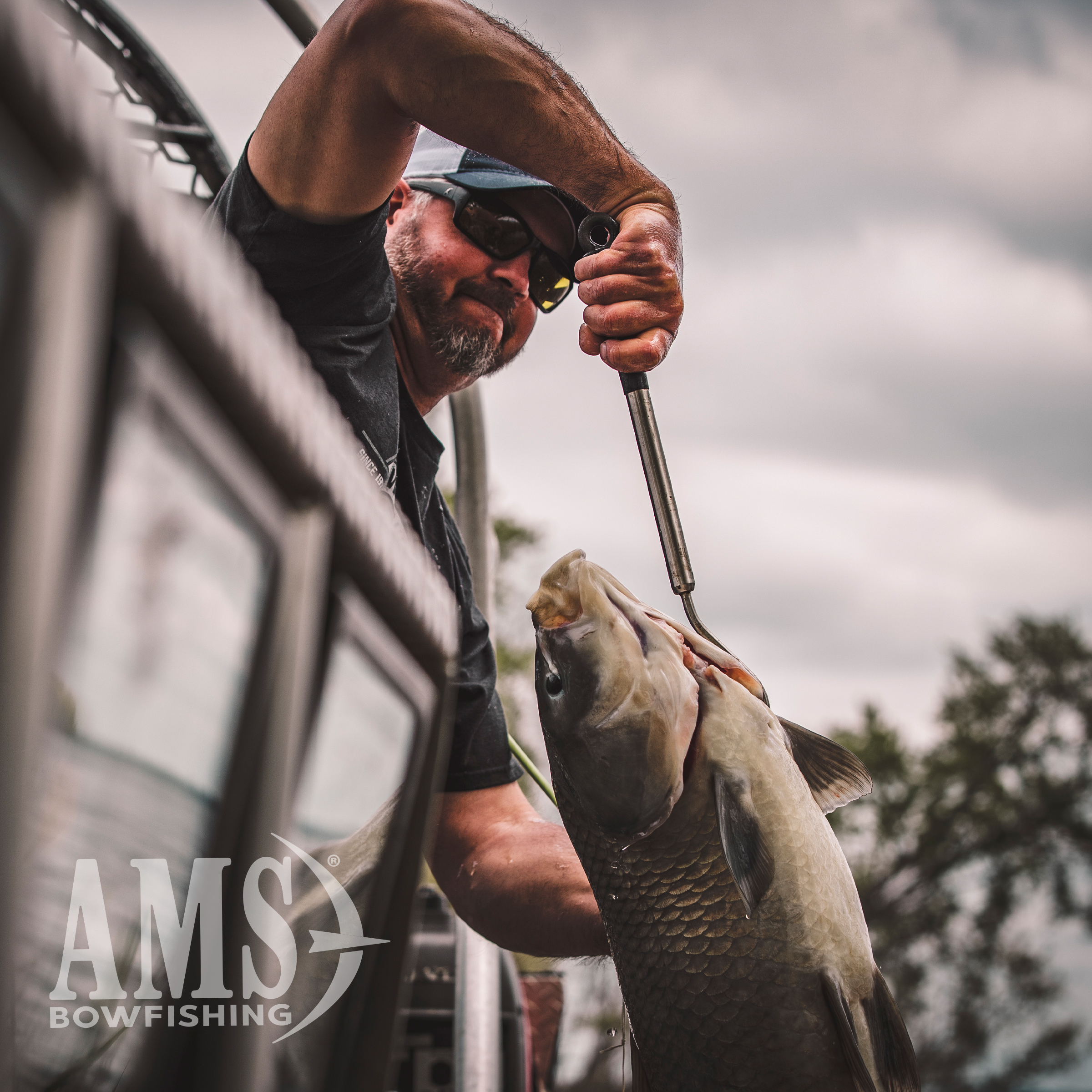 Gaffs and Hooks - Image 4